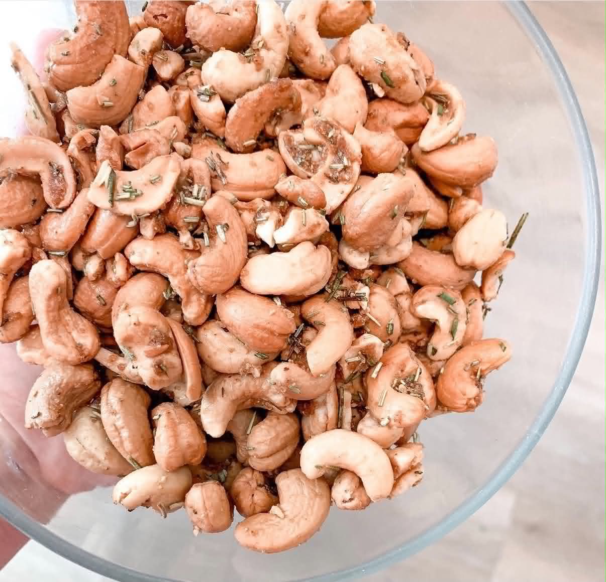 Rosemary Cashews